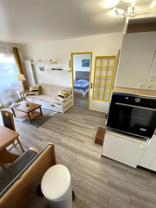 Logement Cosy, Situe Entre Ciel Et Mer Vence Εξωτερικό φωτογραφία