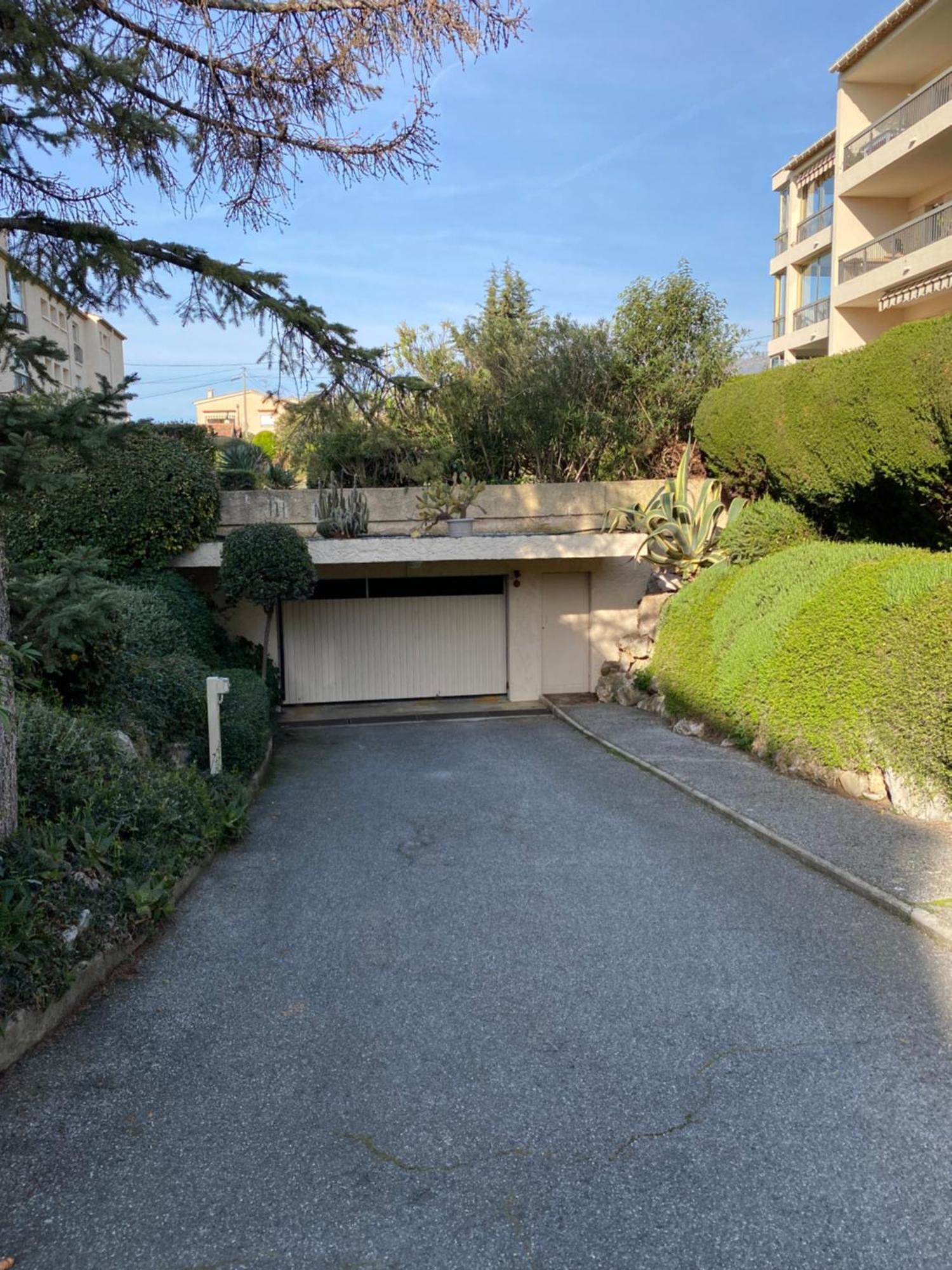 Logement Cosy, Situe Entre Ciel Et Mer Vence Εξωτερικό φωτογραφία